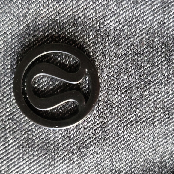 Lululemon Audrey Jacket Sz 6 Like new condition 😍 - Picture 8 of 9